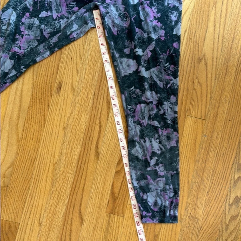 lululemon athletica gray and Purple Patterned Leggings - Picture 4 of 8